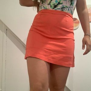 Mini pink skirt